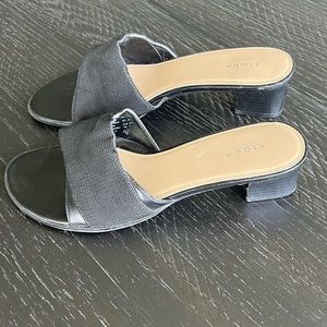 Fioni Sandals in Black